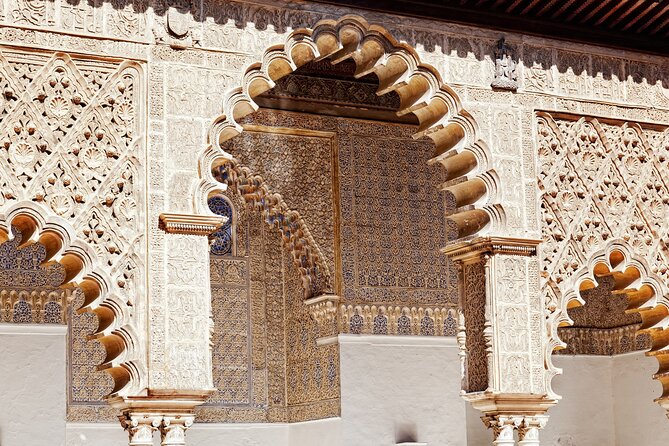 Alcazar of Seville Guided tour with Skip the Line Access - The Gardens of the Alcázar: Where the Walking Makes Sense